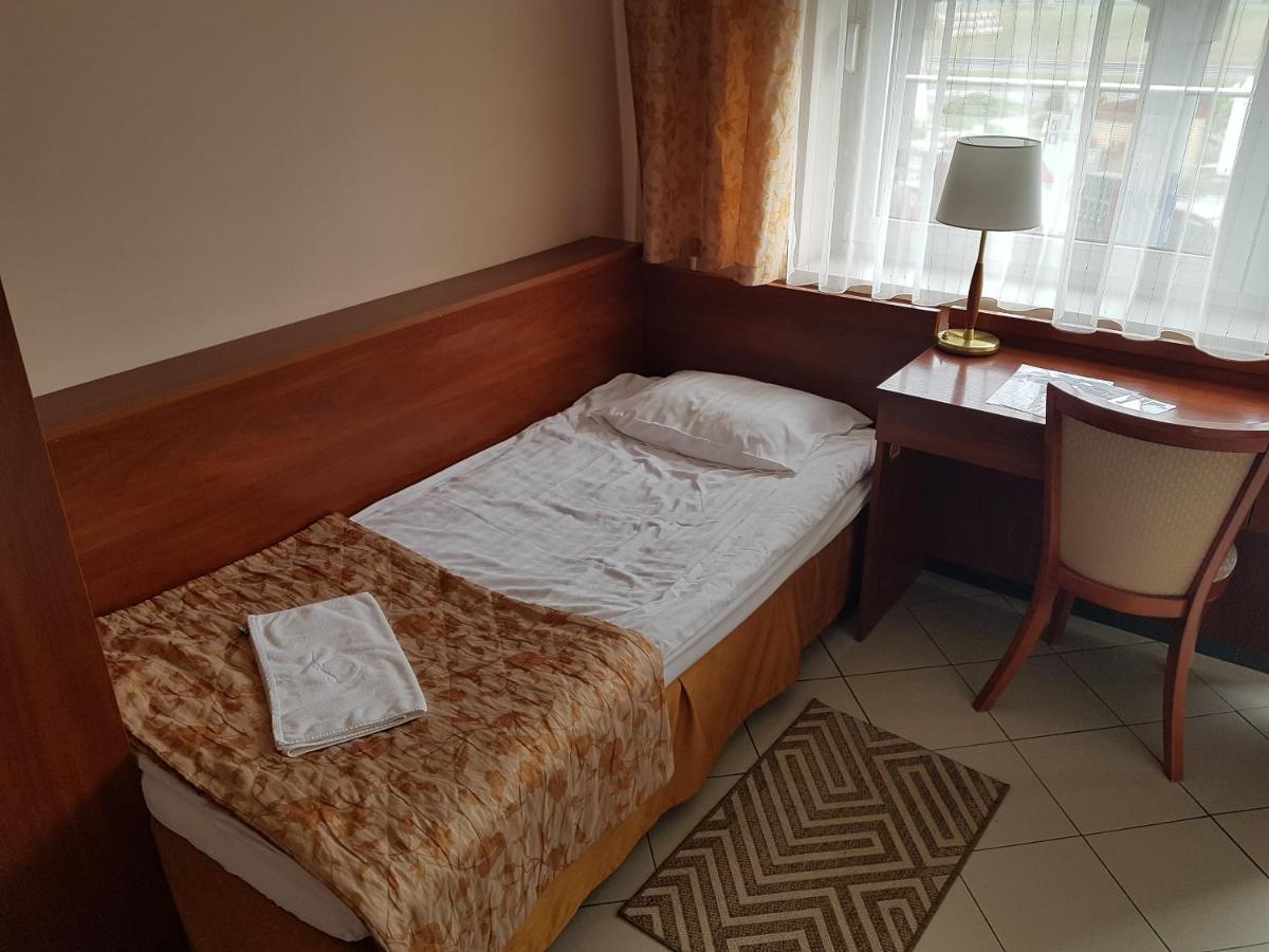 Motel Duet Granowo Экстерьер фото